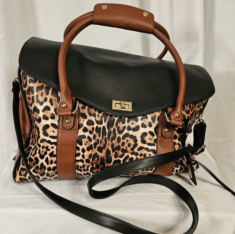 Badgley Mischka Leopard Weekender Tote Bag